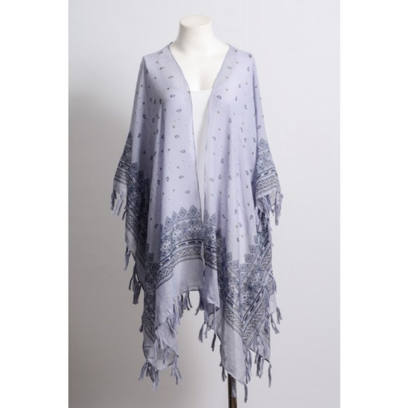 Beautiful Periwinkle Kimono - Picture 2 of 4